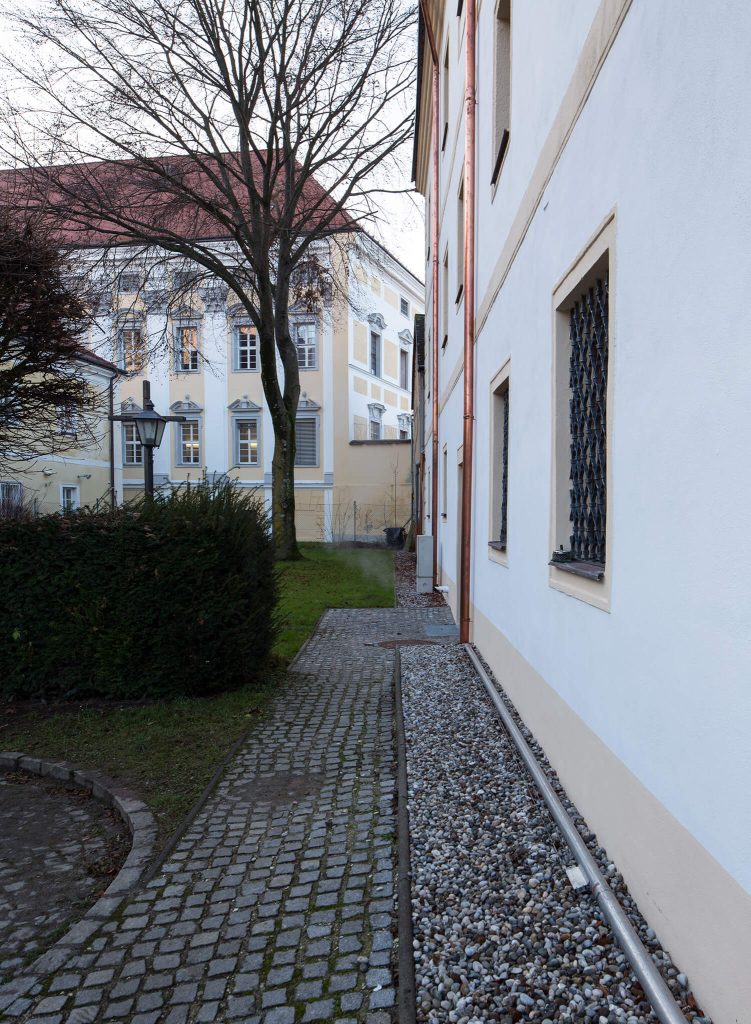 Winter Zugangsweg Garsten Winter Zugangsweg und Garten